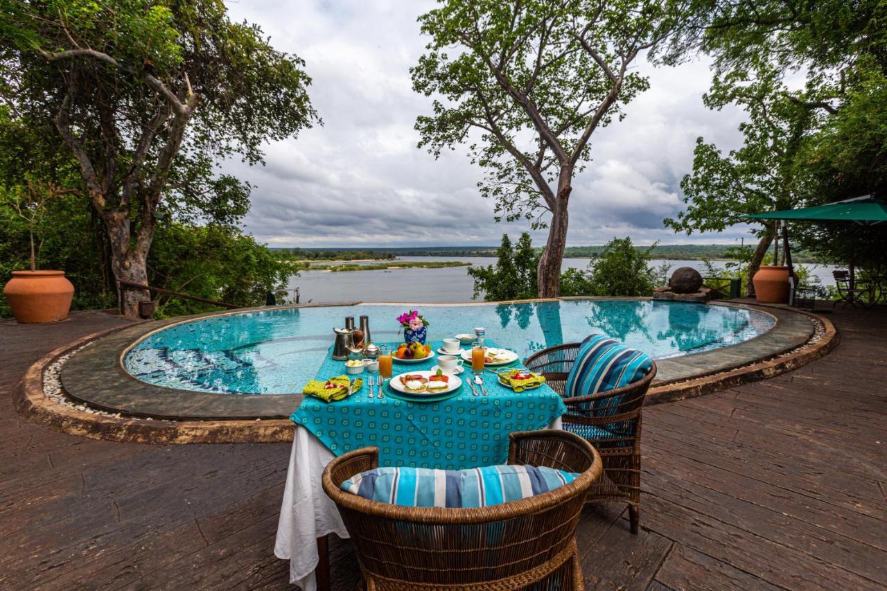 The River Club Ливингстон Экстерьер фото