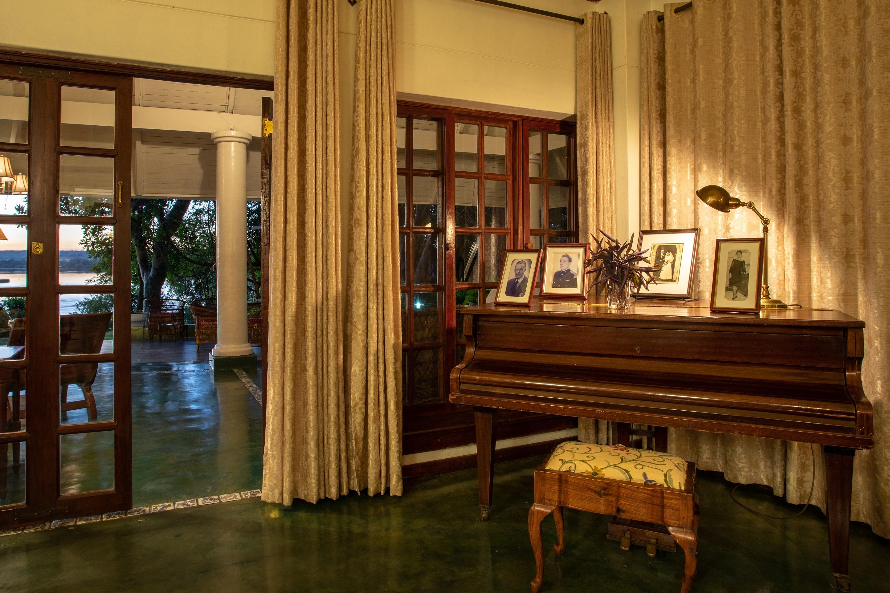 The River Club Ливингстон Экстерьер фото