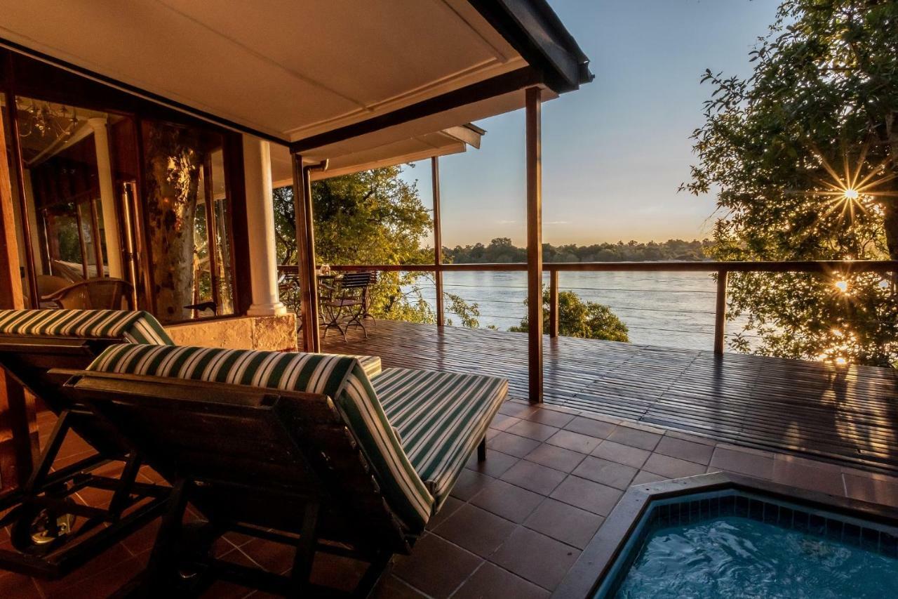 The River Club Ливингстон Экстерьер фото