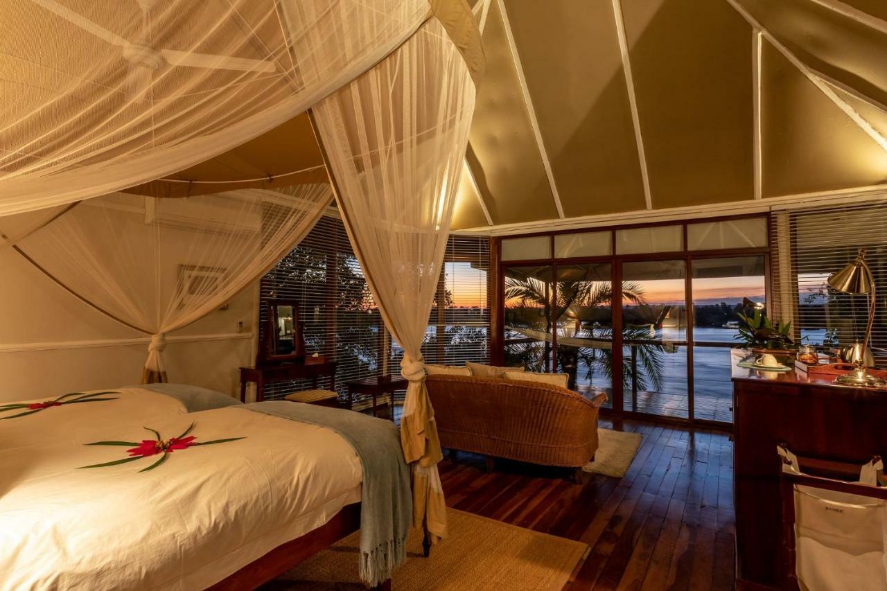The River Club Ливингстон Номер фото